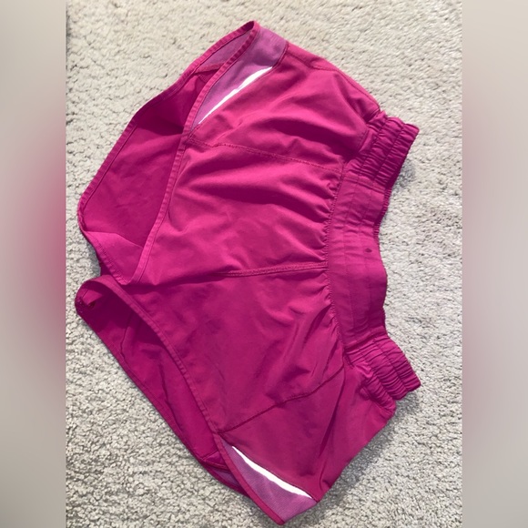 Lululemon Hotty Hot Shorts - Picture 1 of 4